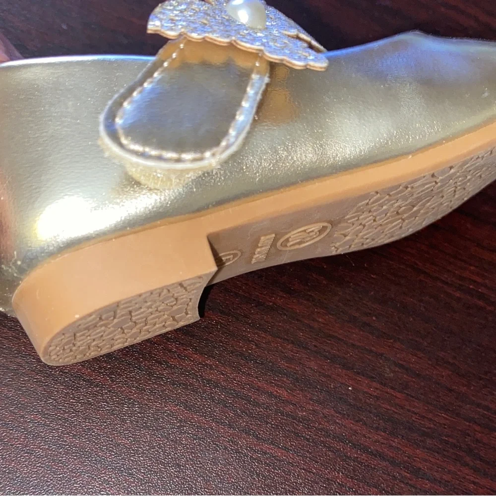 K KIP Gold Shoes with Glitter Bow, Toddlers Dressy shoes